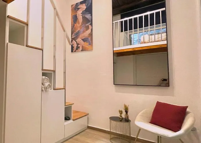 Np Spaccanapoli Pensión