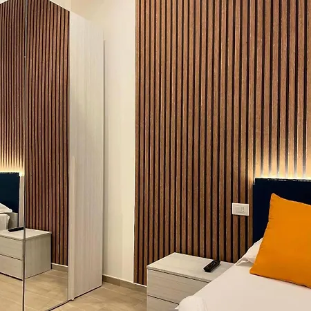 Np Spaccanapoli Naples