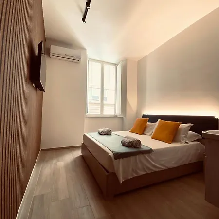 Np Spaccanapoli Guest house Naples