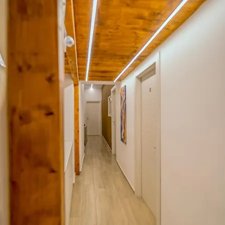 Np Spaccanapoli Guest house 4*