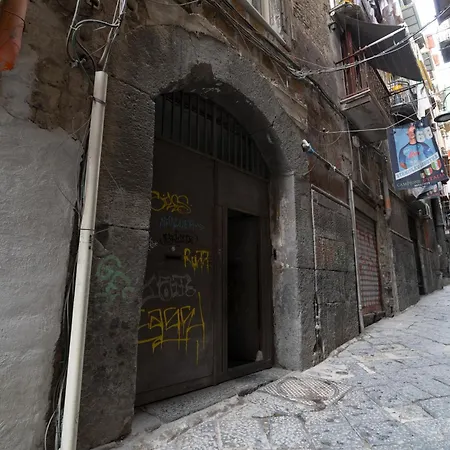 Np Spaccanapoli Naples