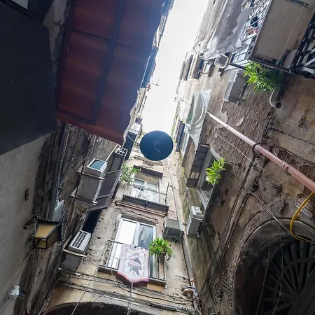 Np Spaccanapoli Naples