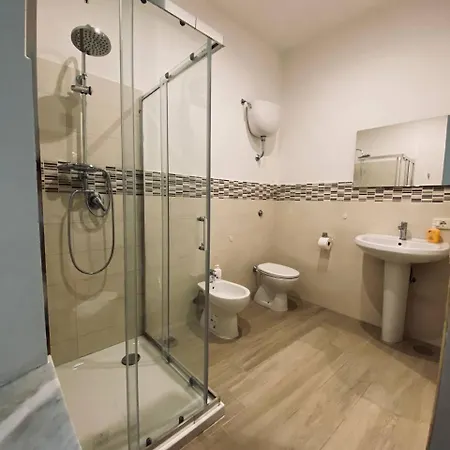 Np Spaccanapoli 게스트하우스 4*