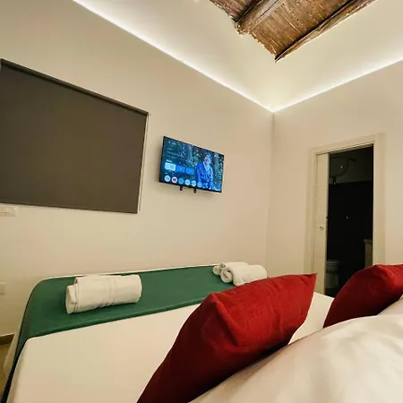 Konukevi Np Spaccanapoli