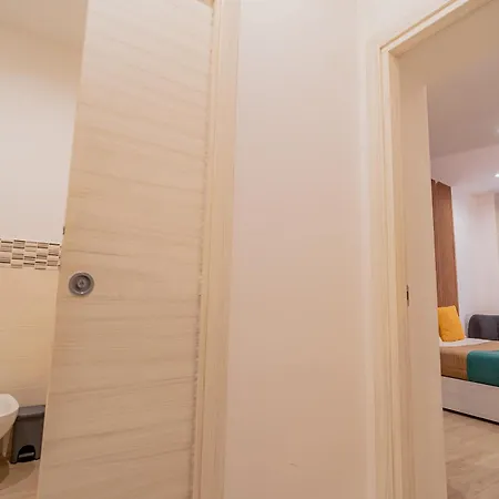 Konukevi Np Spaccanapoli Napoli